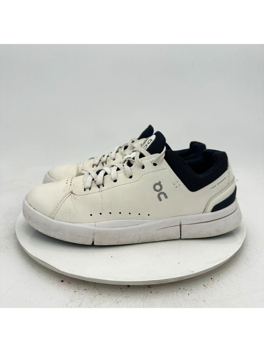 On The Roger Advantage Men Size 8 3MD10640148 White Midnight Tennis Shoes